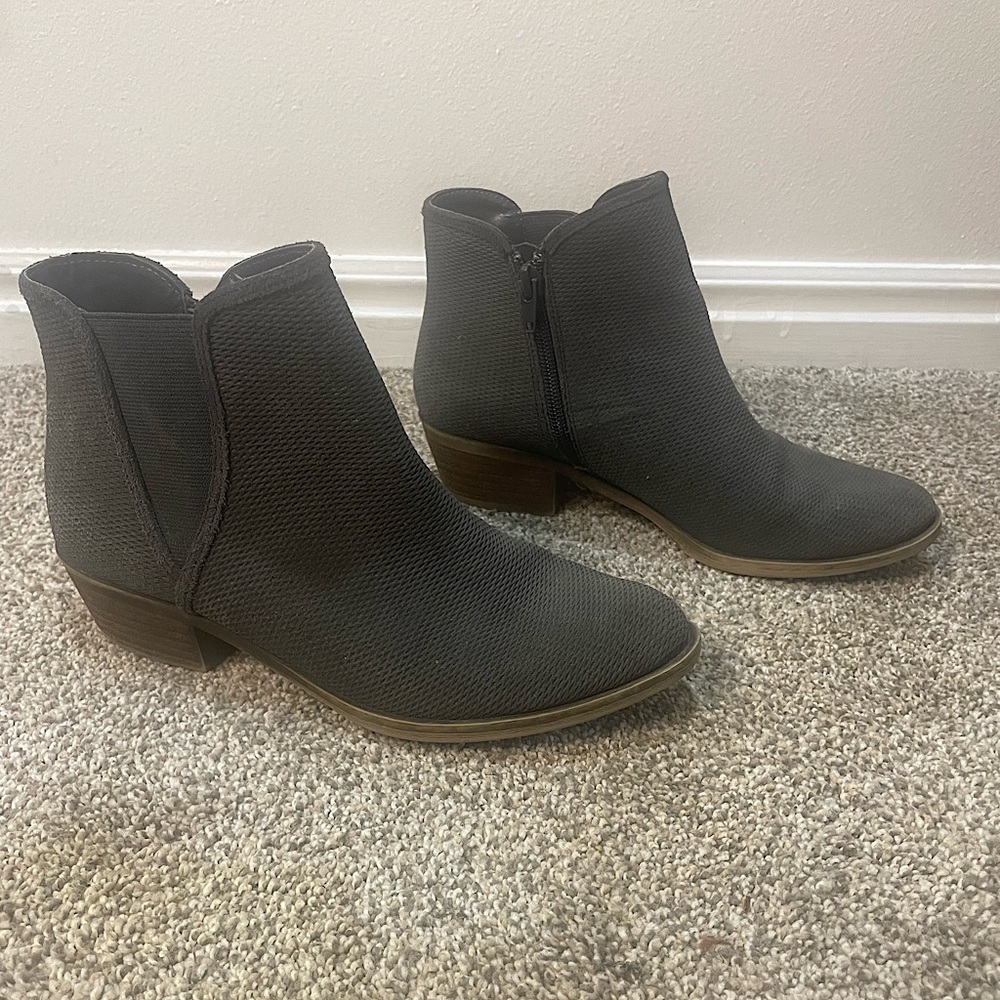 Kensie womens gerona canvas Chelsea boots